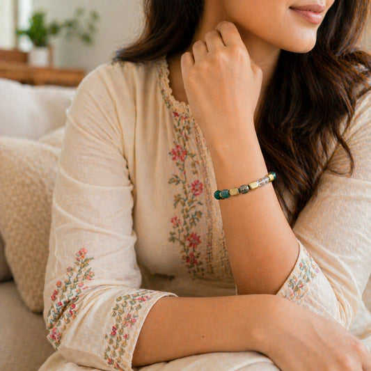 Vastu Crystal Healing Bracelet for Women With Pyrite Citrine Green Aventurine Tiger Eye Clear Quartz for Wealth Prosperity Positive Energy Stylish Spiritual Jewelry